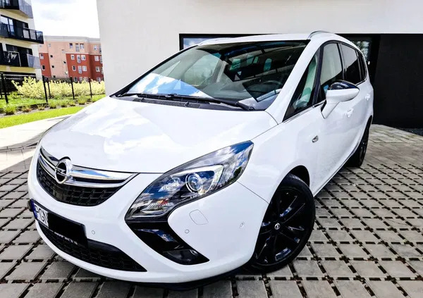 opel zafira Opel Zafira cena 40900 przebieg: 182480, rok produkcji 2015 z Gniezno